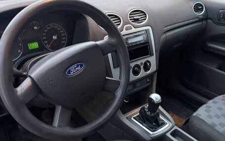 Ford Focus II рестайлинг, 2005 год, 300 000 рублей, 3 фотография