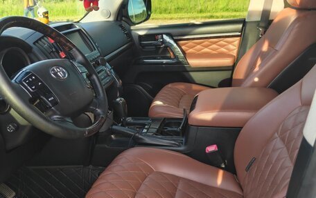 Toyota Land Cruiser 200, 2011 год, 3 300 000 рублей, 11 фотография