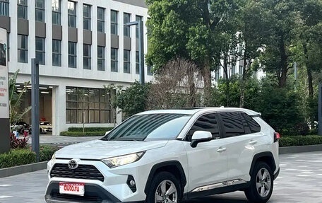 Toyota RAV4, 2023 год, 2 100 123 рублей, 1 фотография