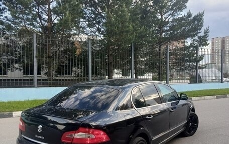 Skoda Superb III рестайлинг, 2011 год, 930 000 рублей, 6 фотография