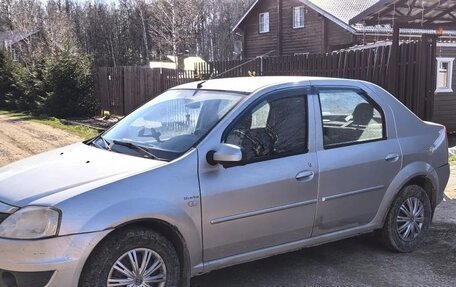 Renault Logan I, 2012 год, 350 000 рублей, 3 фотография