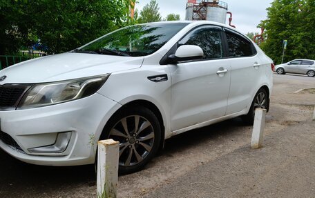 KIA Rio III рестайлинг, 2014 год, 550 000 рублей, 2 фотография