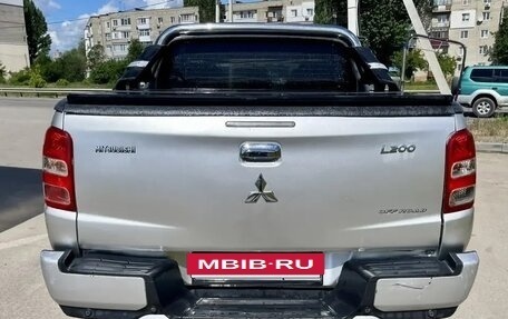 Mitsubishi L200 IV рестайлинг, 2015 год, 2 100 000 рублей, 6 фотография