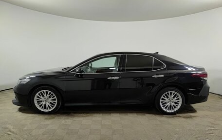 Toyota Camry, 2019 год, 2 680 000 рублей, 10 фотография