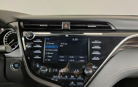 Toyota Camry, 2019 год, 2 680 000 рублей, 18 фотография