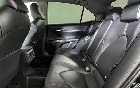 Toyota Camry, 2019 год, 2 680 000 рублей, 15 фотография