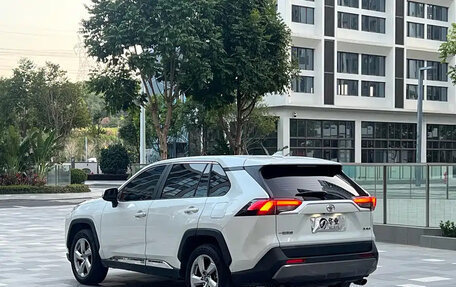 Toyota RAV4, 2023 год, 2 100 123 рублей, 10 фотография