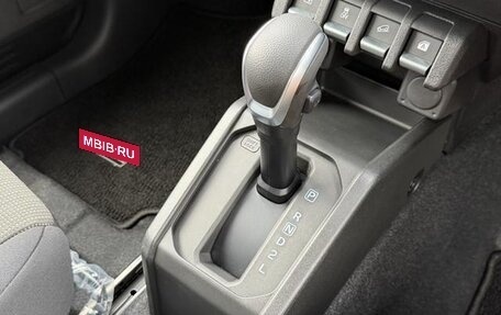Suzuki Jimny, 2025 год, 2 800 000 рублей, 18 фотография