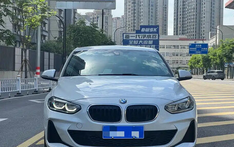 BMW 1 серия, 2021 год, 1 267 000 рублей, 2 фотография
