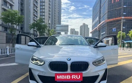 BMW 1 серия, 2021 год, 1 267 000 рублей, 4 фотография