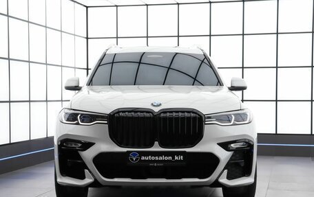 BMW X7, 2022 год, 9 790 000 рублей, 2 фотография