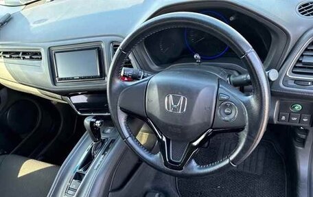 Honda Vezel, 2015 год, 1 350 000 рублей, 6 фотография