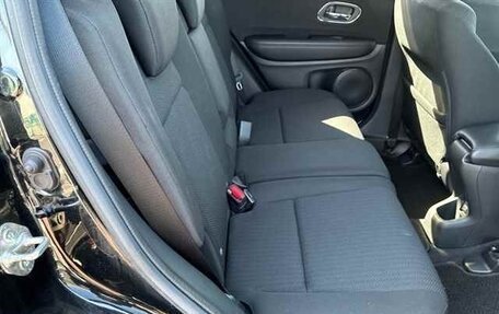 Honda Vezel, 2015 год, 1 350 000 рублей, 8 фотография