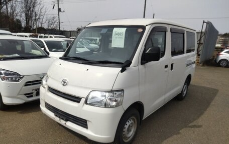 Toyota Lite Ace VI, 2018 год, 1 140 000 рублей, 1 фотография