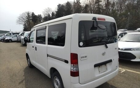Toyota Lite Ace VI, 2018 год, 1 140 000 рублей, 5 фотография