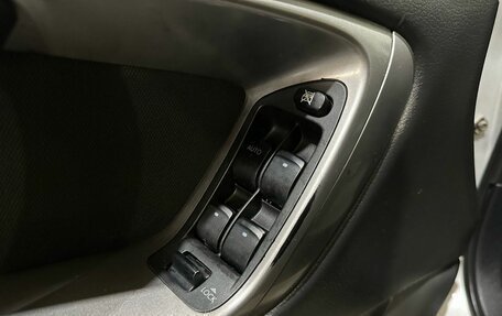 Subaru Legacy IV, 2005 год, 650 000 рублей, 26 фотография
