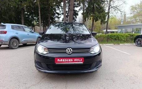 Volkswagen Polo VI (EU Market), 2010 год, 420 000 рублей, 3 фотография