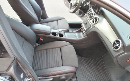 Mercedes-Benz CLA, 2018 год, 3 300 000 рублей, 17 фотография
