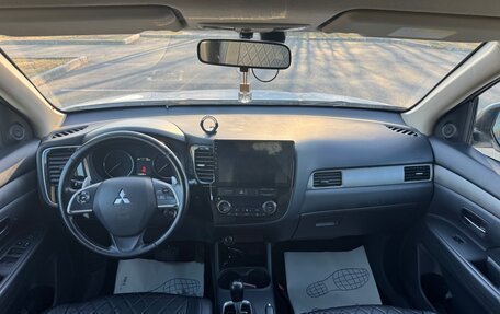 Mitsubishi Outlander III рестайлинг 3, 2012 год, 1 450 000 рублей, 10 фотография
