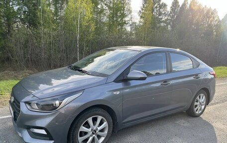 Hyundai Solaris II рестайлинг, 2018 год, 1 250 000 рублей, 4 фотография