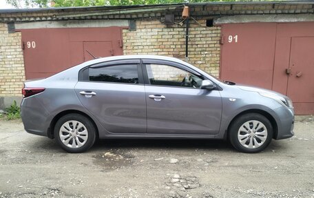 KIA Rio IV, 2018 год, 1 130 000 рублей, 2 фотография