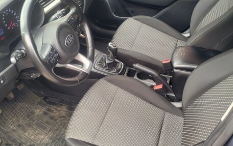 KIA Rio IV, 2018 год, 1 130 000 рублей, 8 фотография