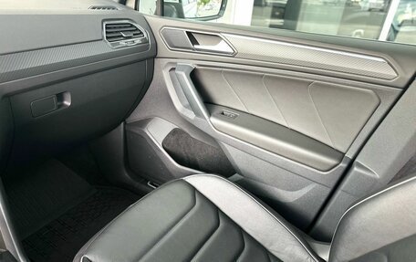 Volkswagen Tiguan II, 2021 год, 4 235 000 рублей, 12 фотография