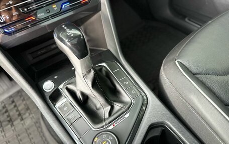 Volkswagen Tiguan II, 2021 год, 4 235 000 рублей, 11 фотография
