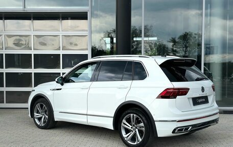 Volkswagen Tiguan II, 2021 год, 4 235 000 рублей, 2 фотография
