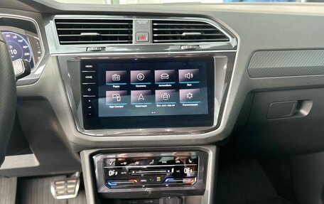 Volkswagen Tiguan II, 2021 год, 4 235 000 рублей, 10 фотография