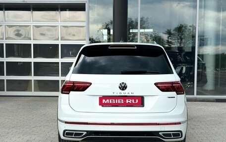 Volkswagen Tiguan II, 2021 год, 4 235 000 рублей, 3 фотография