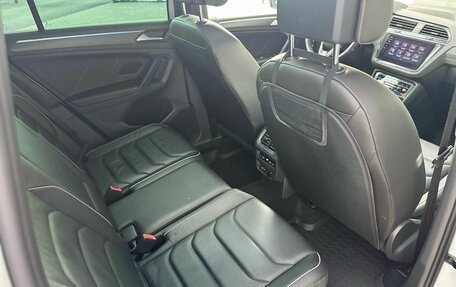 Volkswagen Tiguan II, 2021 год, 4 235 000 рублей, 20 фотография