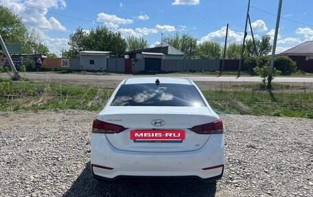 Hyundai Solaris II рестайлинг, 2017 год, 1 400 000 рублей, 2 фотография
