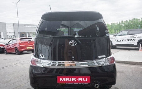 Toyota bB II рестайлинг, 2011 год, 725 000 рублей, 6 фотография