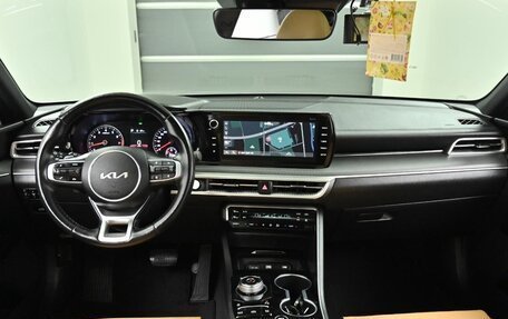 KIA K5, 2022 год, 2 200 000 рублей, 6 фотография