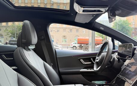 Mercedes-Benz EQE, 2022 год, 7 350 000 рублей, 5 фотография