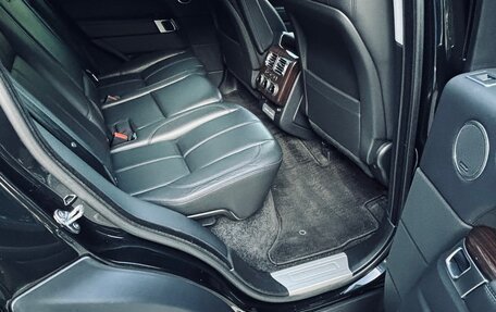 Land Rover Range Rover IV рестайлинг, 2017 год, 5 500 000 рублей, 38 фотография