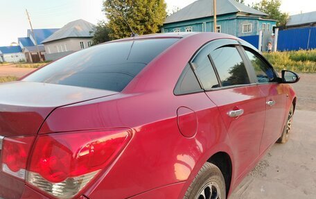 Chevrolet Cruze II, 2011 год, 590 000 рублей, 3 фотография