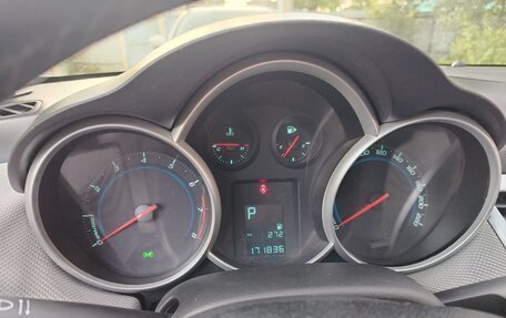 Chevrolet Cruze II, 2011 год, 590 000 рублей, 17 фотография