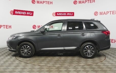 Mitsubishi Outlander III рестайлинг 3, 2018 год, 2 315 000 рублей, 8 фотография