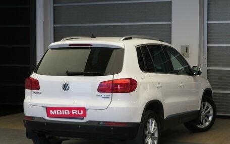 Volkswagen Tiguan I, 2011 год, 1 015 000 рублей, 2 фотография