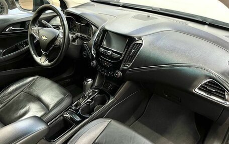 Chevrolet Cruze II, 2017 год, 1 319 900 рублей, 9 фотография