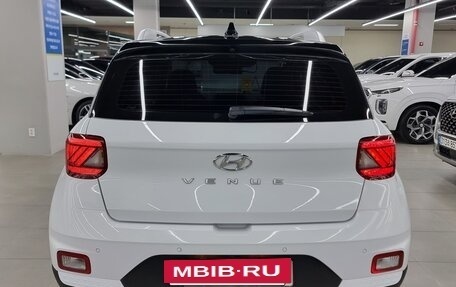 Hyundai Venue I, 2022 год, 1 600 000 рублей, 6 фотография