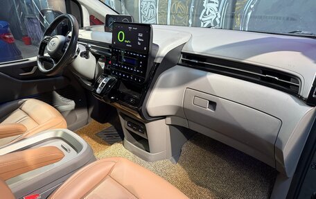 Hyundai Staria, 2021 год, 4 230 000 рублей, 9 фотография
