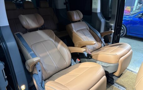 Hyundai Staria, 2021 год, 4 230 000 рублей, 14 фотография