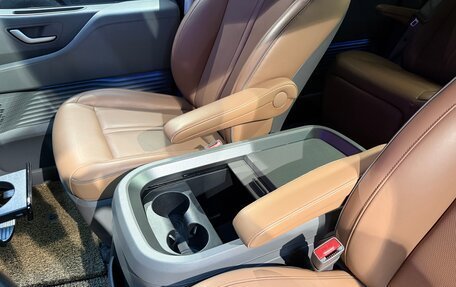 Hyundai Staria, 2021 год, 4 230 000 рублей, 32 фотография