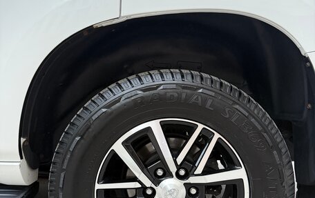 Toyota Land Cruiser Prado 150 рестайлинг 2, 2011 год, 3 200 000 рублей, 14 фотография