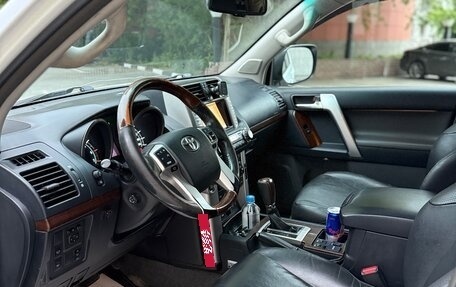 Toyota Land Cruiser Prado 150 рестайлинг 2, 2011 год, 3 200 000 рублей, 9 фотография