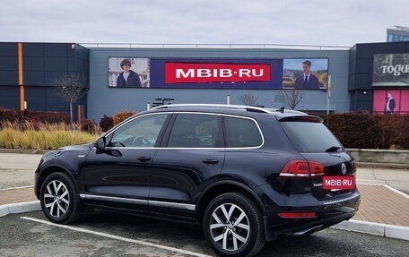 Volkswagen Touareg III, 2014 год, 2 590 000 рублей, 2 фотография