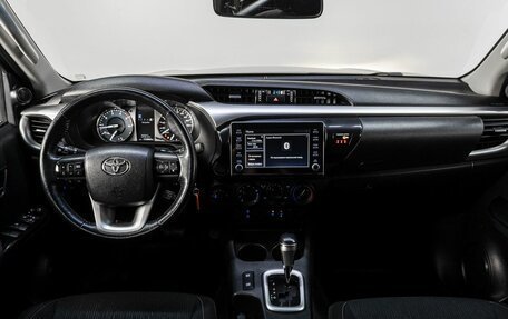Toyota Hilux VIII, 2020 год, 4 199 000 рублей, 17 фотография